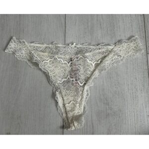 NWT Victoria's Secret Thong Sz L Coconut White Floral Lace